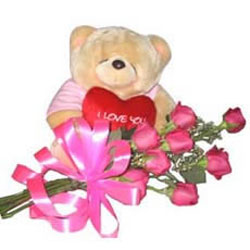6 Inch Teddy 12 Pink Roses